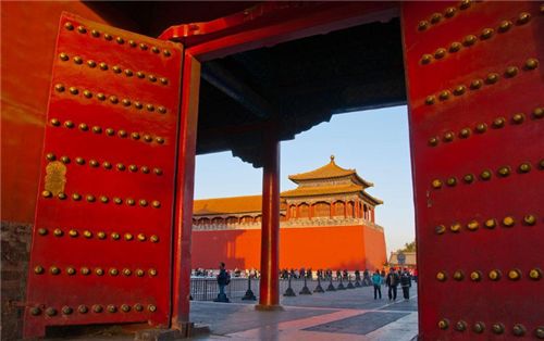 图片9:故宫门钉
